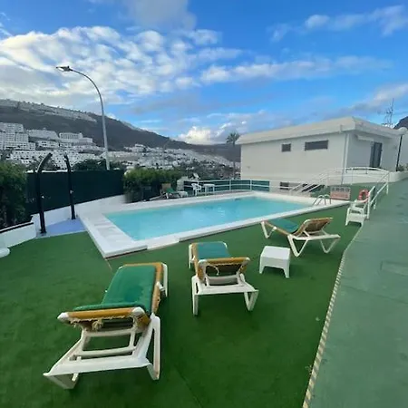 Montana Clara & Pool * Mogan