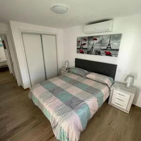 Montana Clara & Pool Apartament *